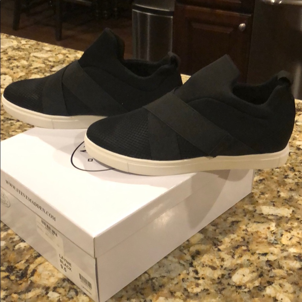 Steve Madden Sneaker